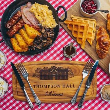 Thompson Hall Retreat エクステリア 写真